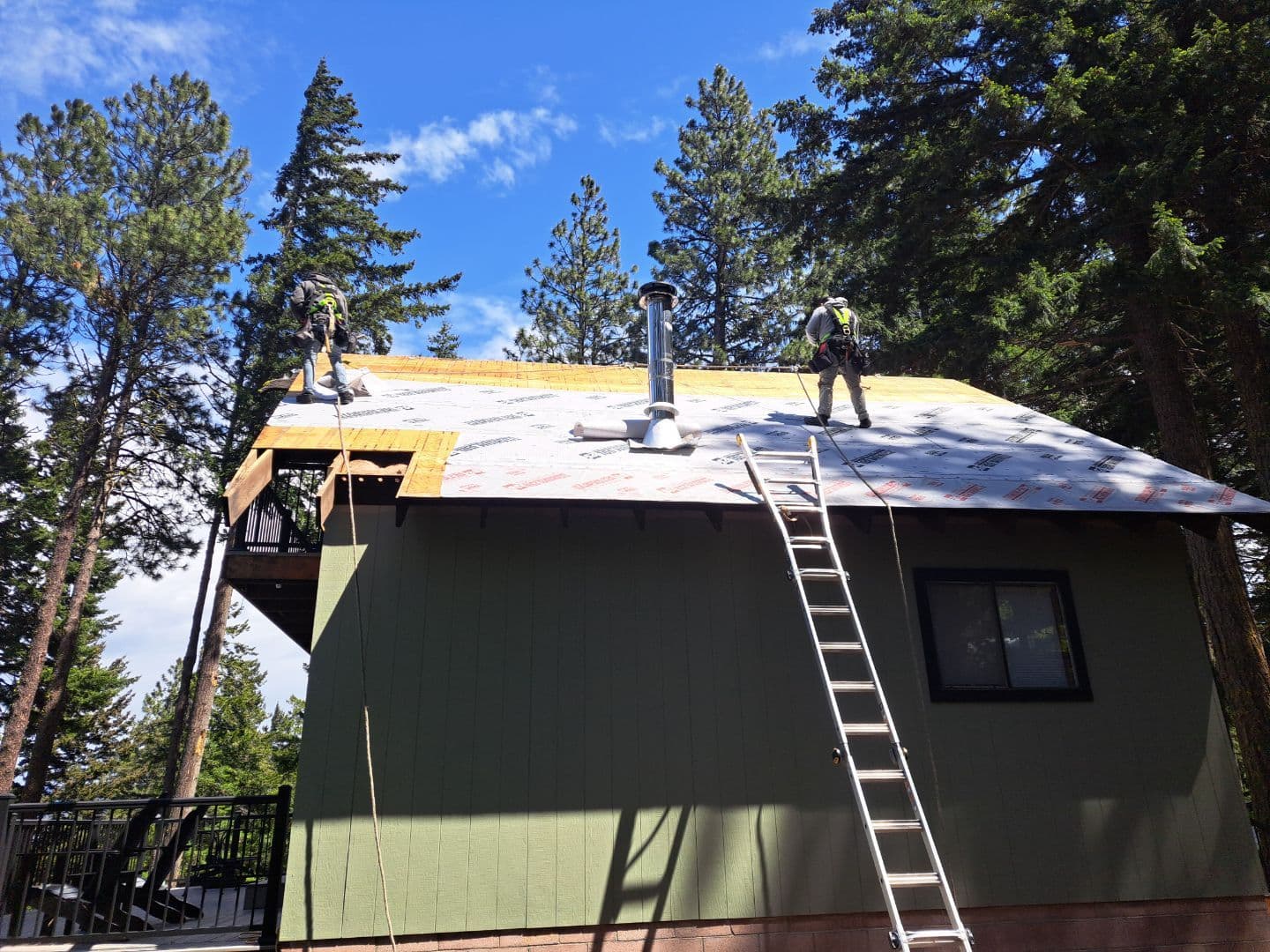 Roofing Built for Toppenish's Climate and Character
